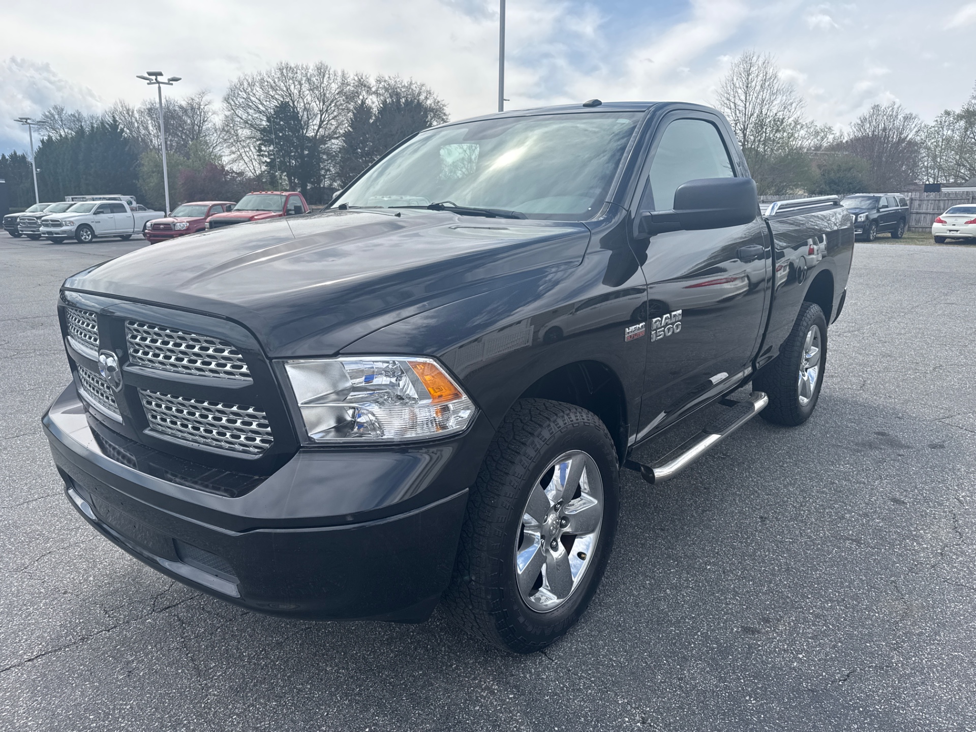 2016 Ram 1500 Tradesman photo 2