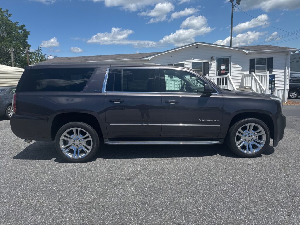 2017 GMC YUKON XL SLT