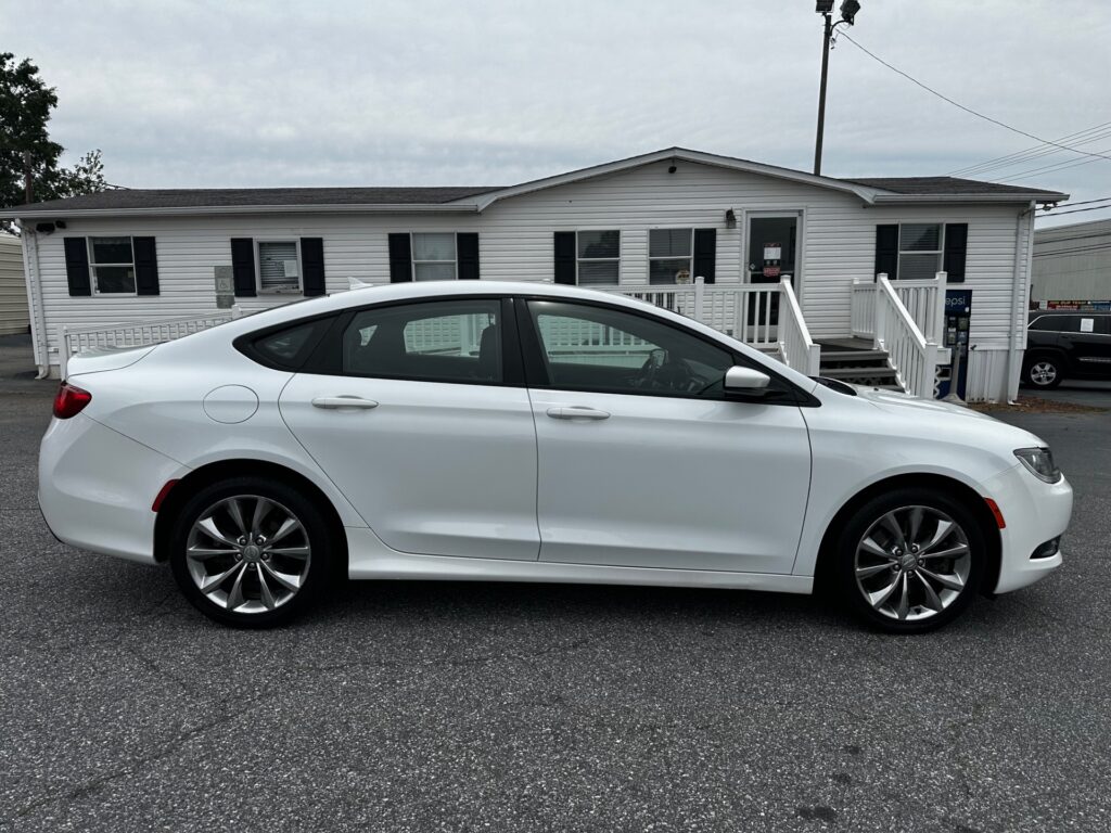 2015 CHRYSLER 200 S