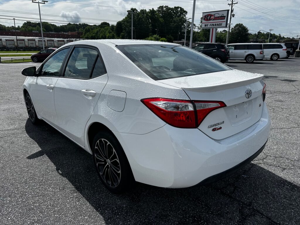 2016 TOYOTA COROLLA S
