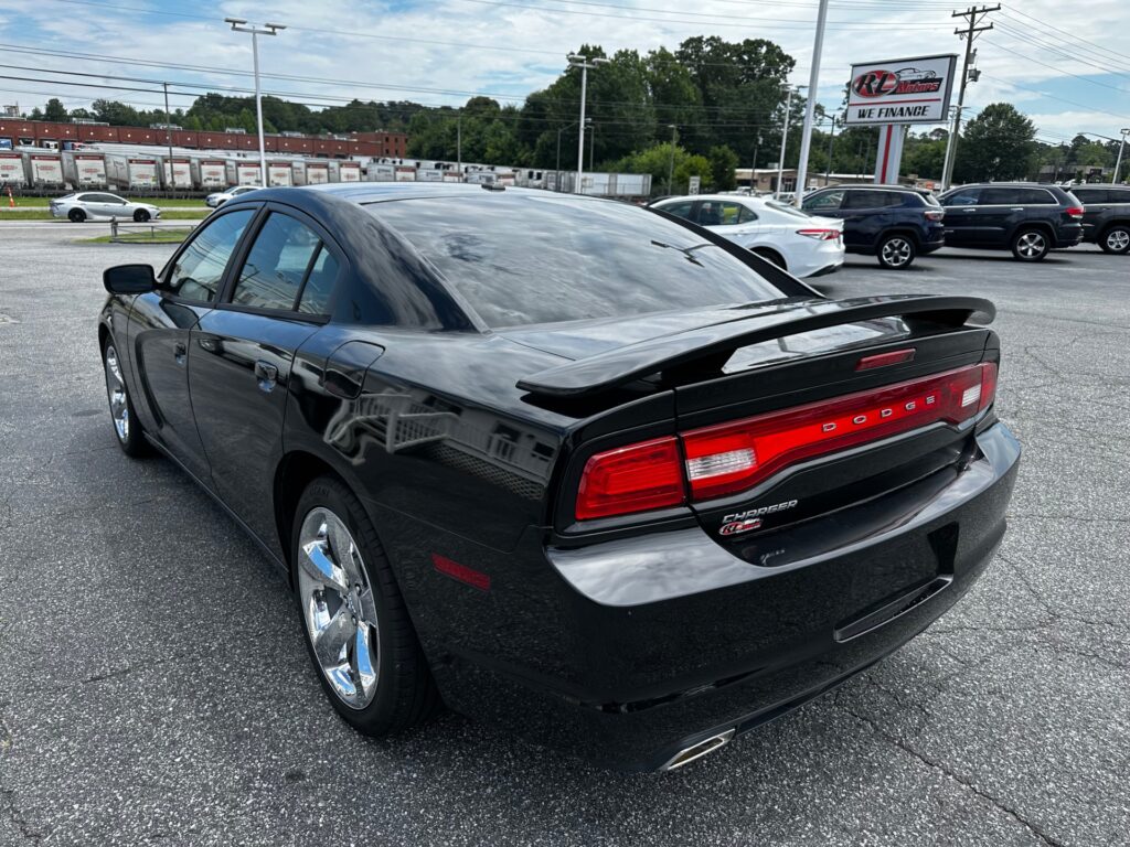 2013 DODGE CHARGER SXT