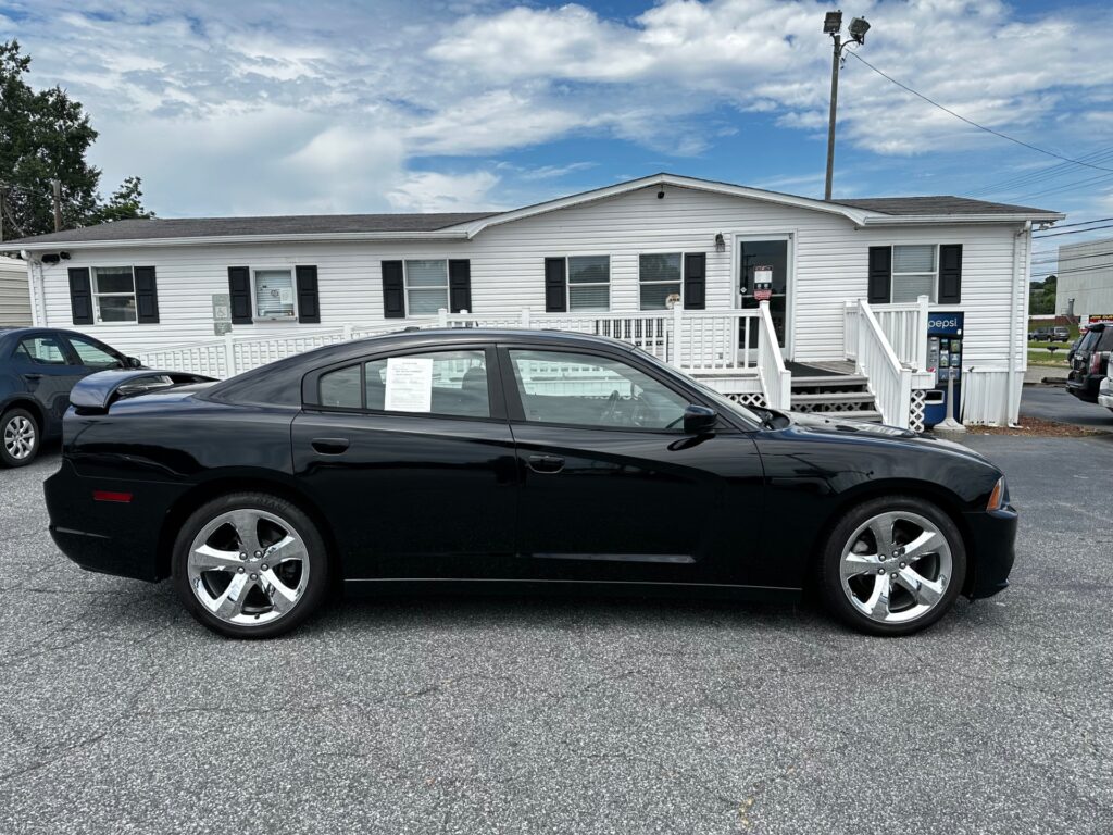 2013 DODGE CHARGER SXT