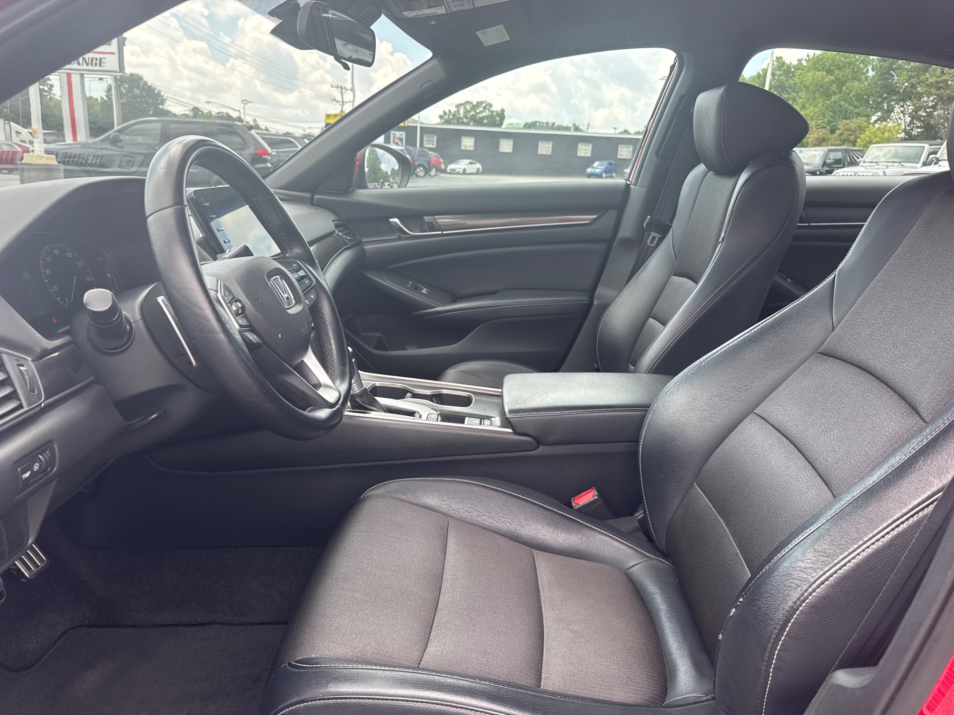 2018 Honda Accord Sport 1.5T photo 6