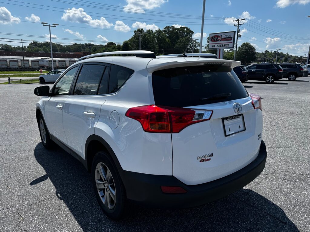 2015 TOYOTA RAV4 XLE