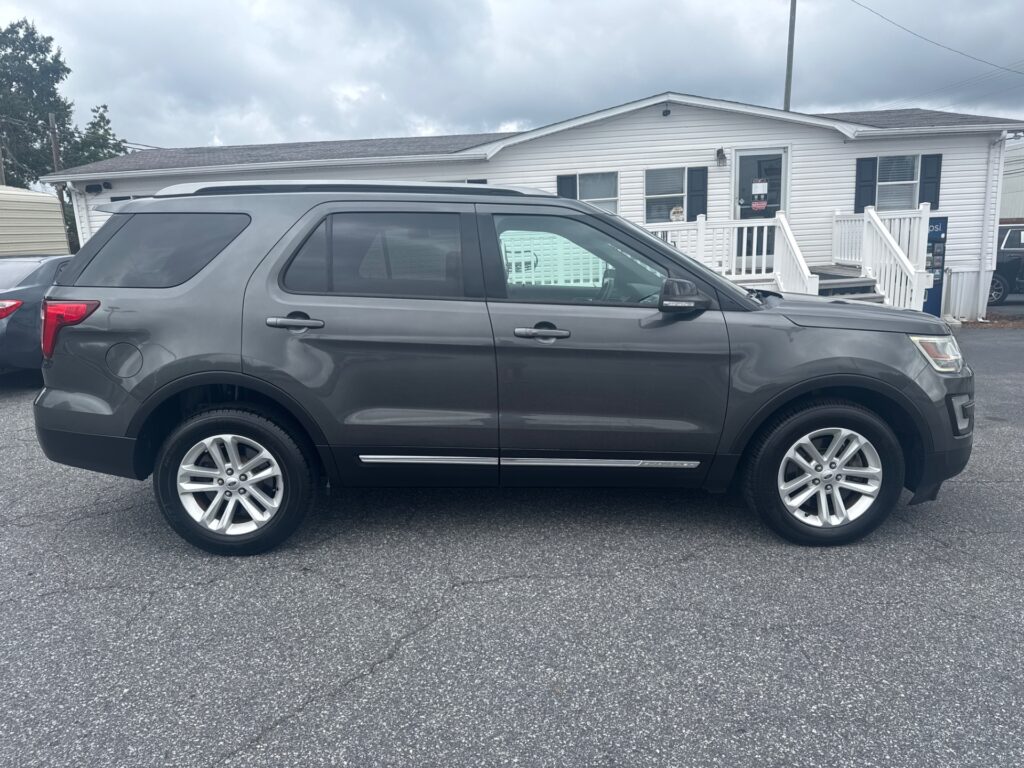 2017 FORD EXPLORER XLT