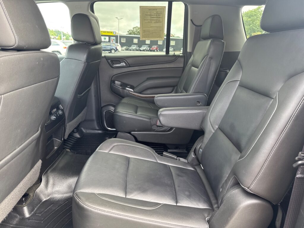 2017 CHEVROLET SUBURBAN LT