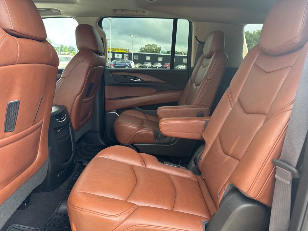 2016 CADILLAC ESCALADE ESV LUXURY COLLECTION