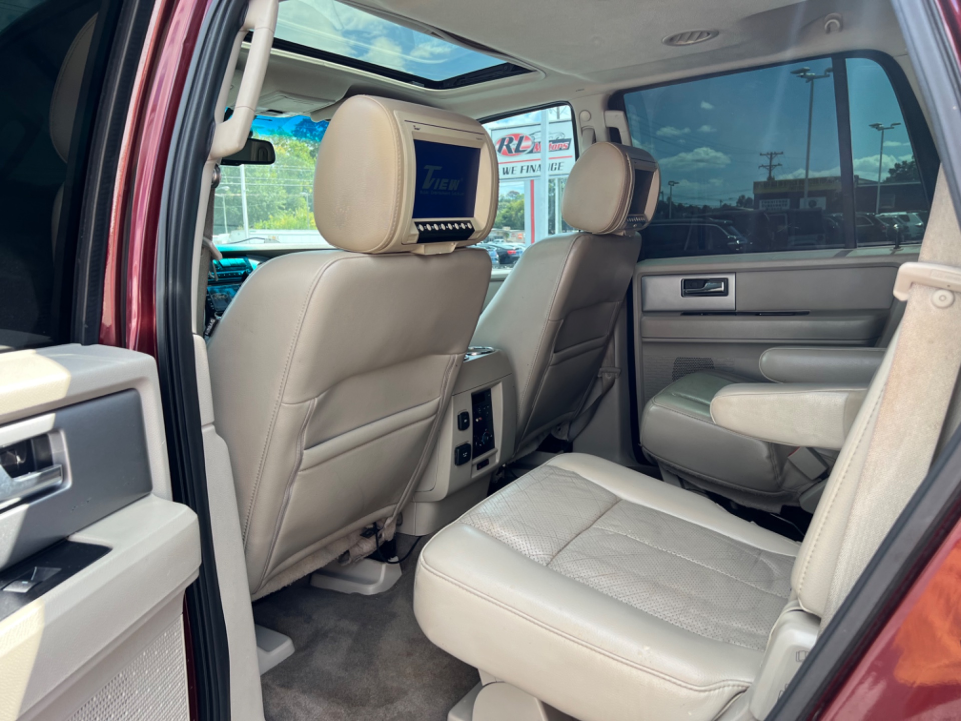 2013 Ford Expedition Limited photo 7