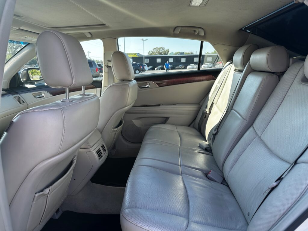 2011 TOYOTA AVALON LIMITED