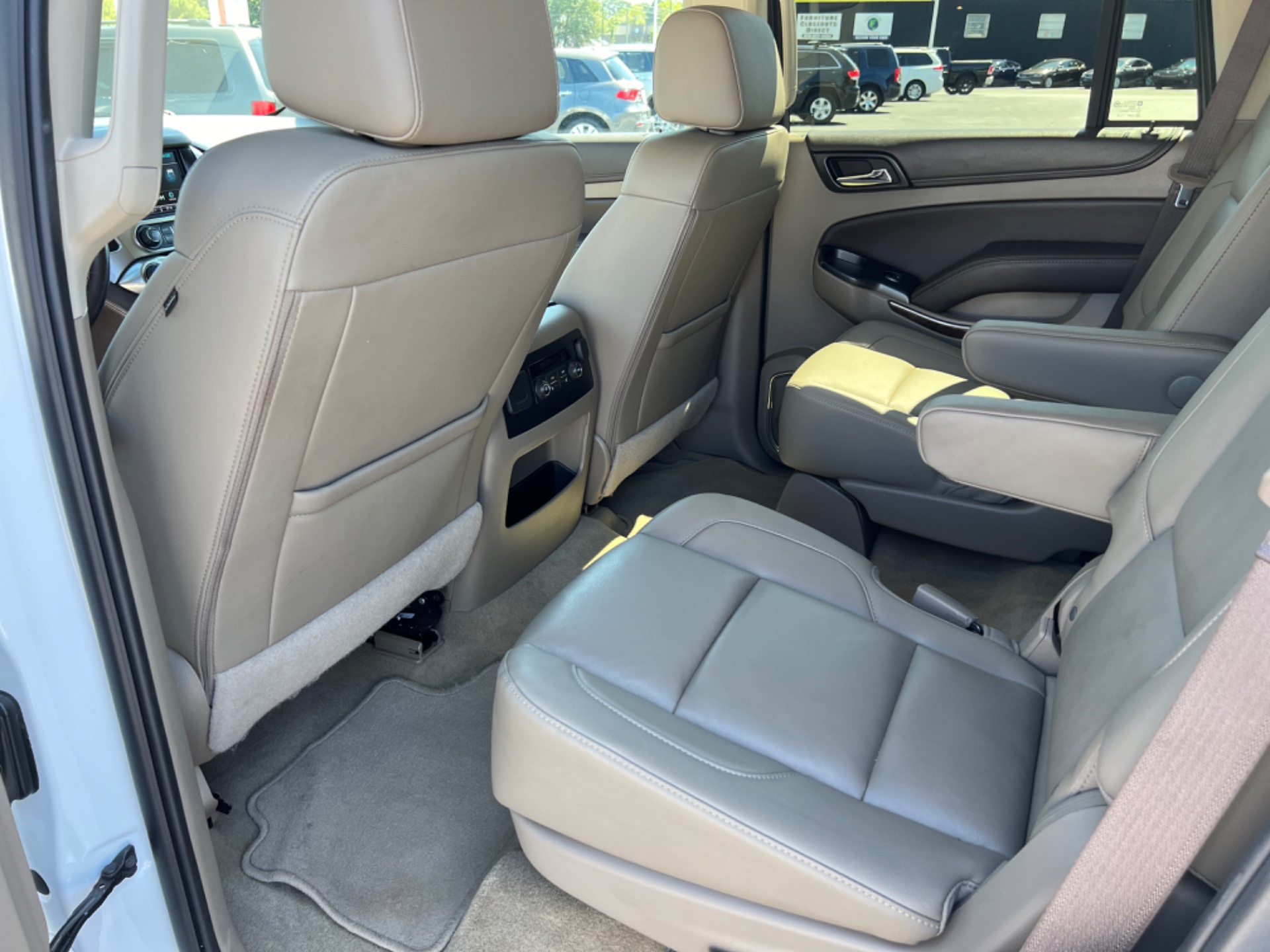 2018 Chevrolet Tahoe LT photo 6