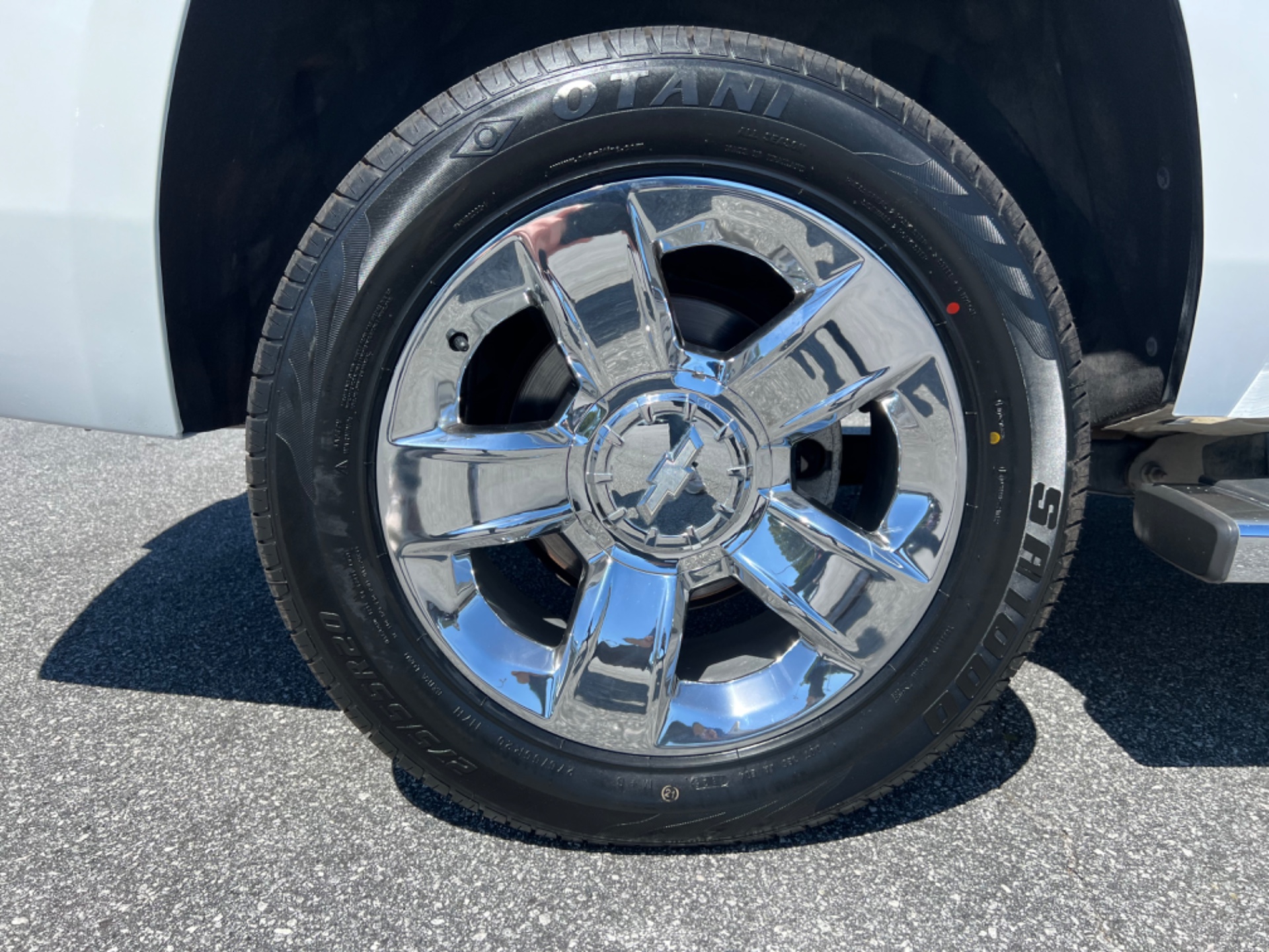 2018 Chevrolet Tahoe LT photo 8