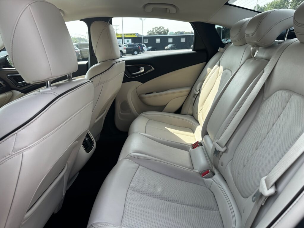 2015 CHRYSLER 200 C