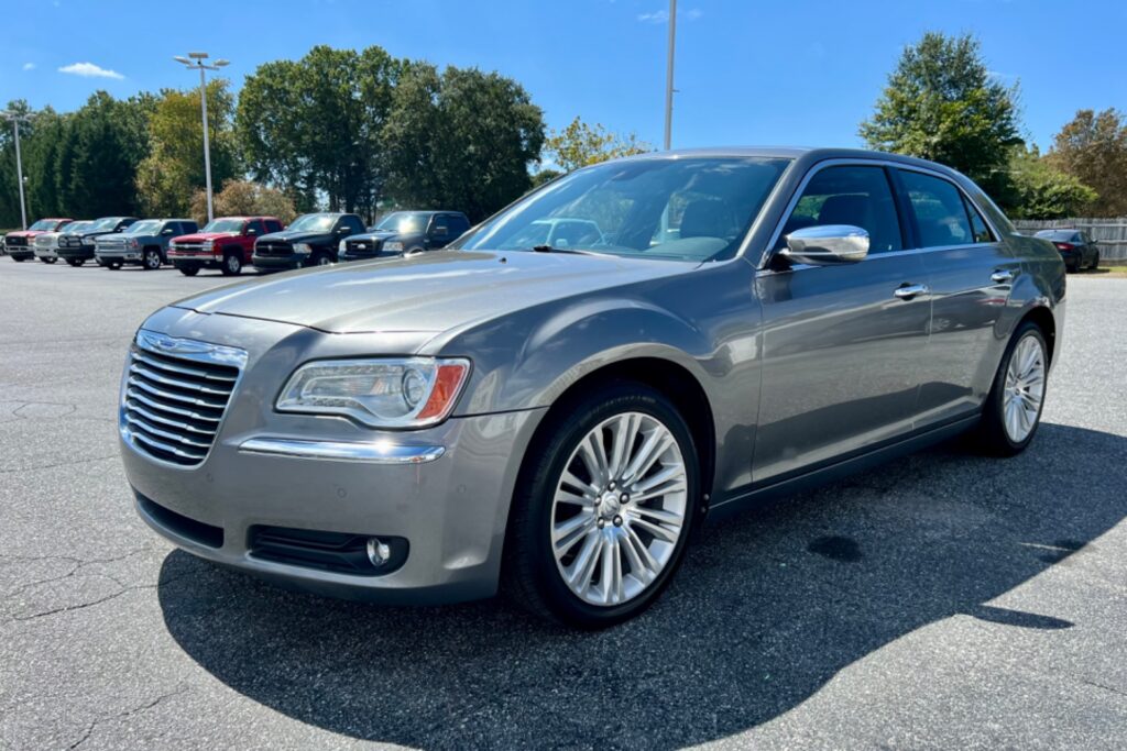 2011 CHRYSLER 300 LIMITED