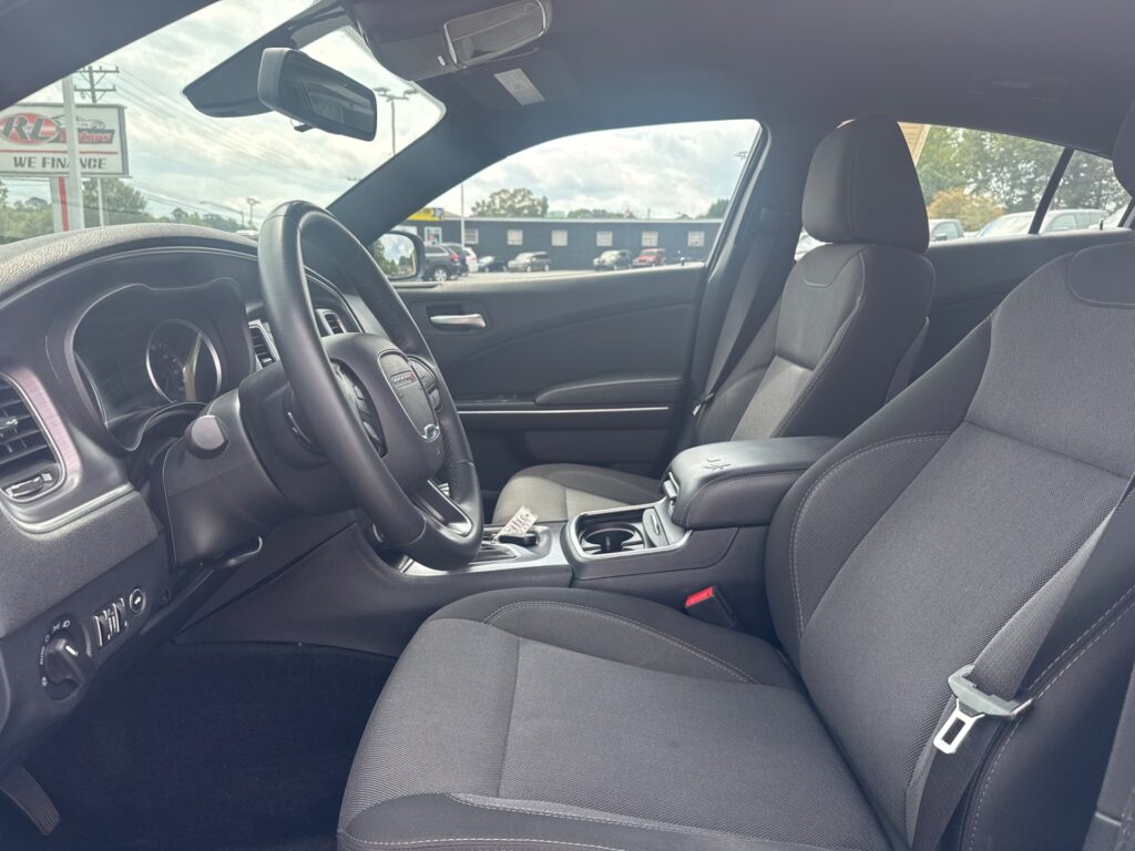 2015 DODGE CHARGER SE