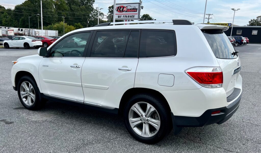 2013 TOYOTA HIGHLANDER LIMITED