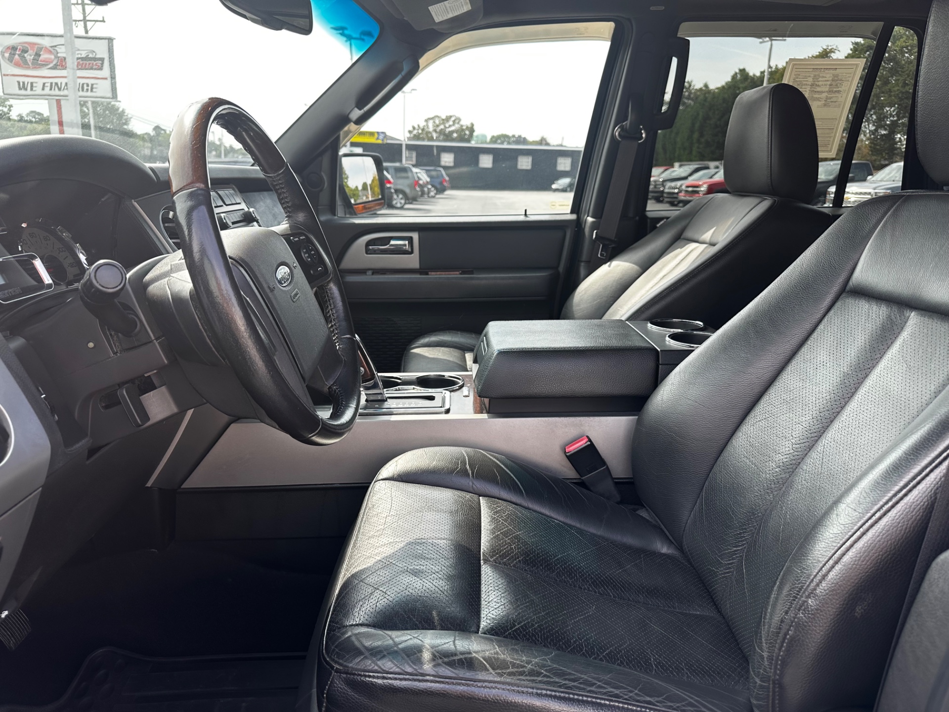 2010 Ford Expedition EL Limited photo 5