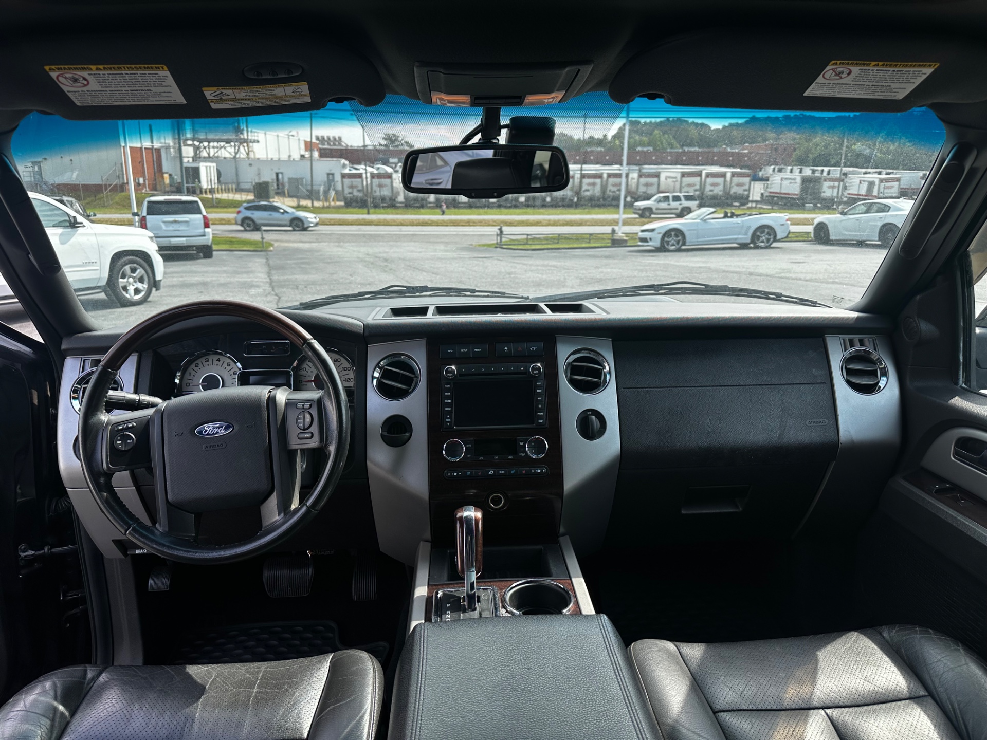 2010 Ford Expedition EL Limited photo 6