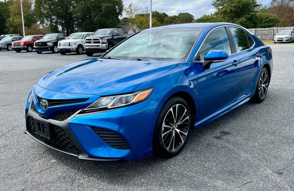 2018 TOYOTA CAMRY LE