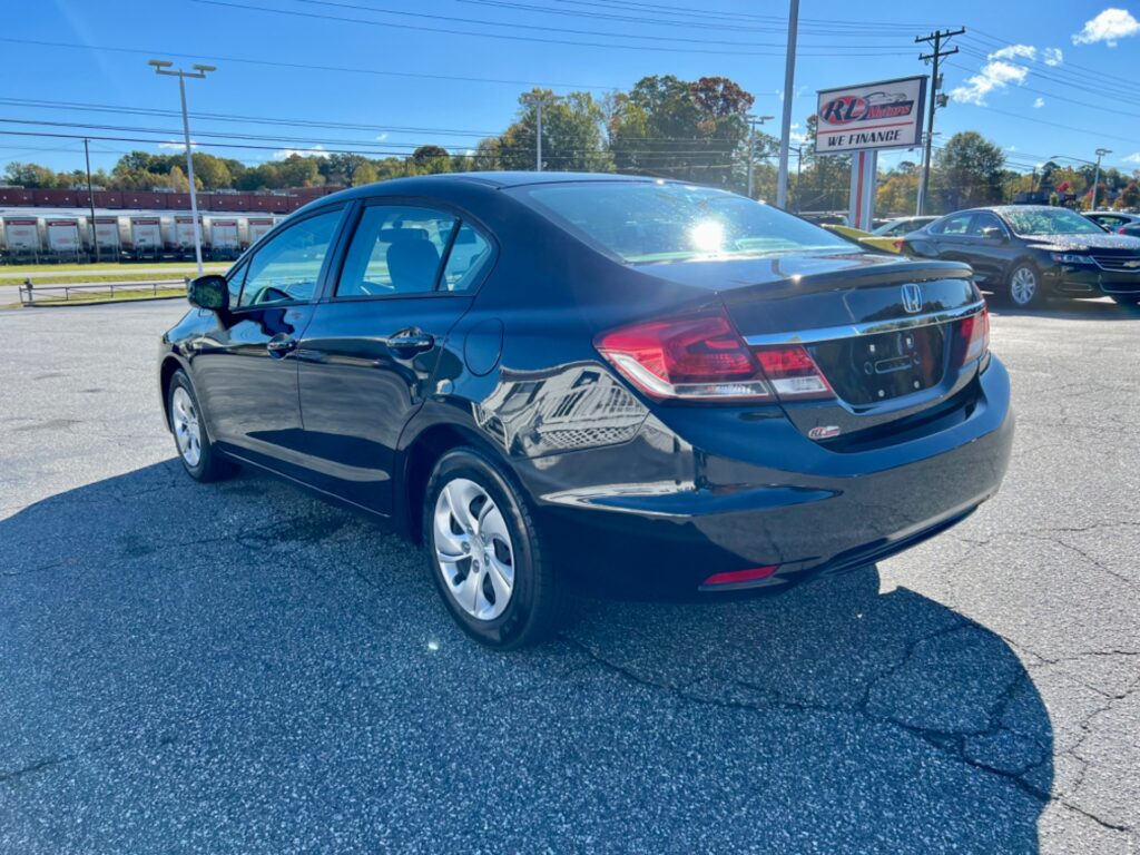 2013 HONDA CIVIC SDN LX