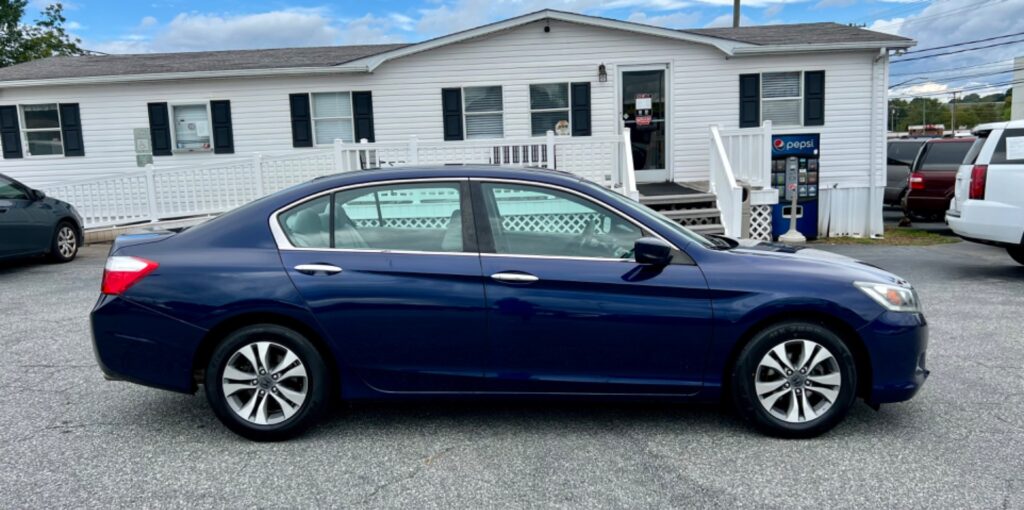 2013 HONDA ACCORD SDN LX