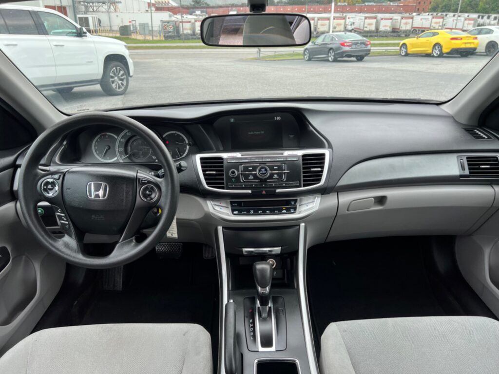 2013 HONDA ACCORD SDN LX