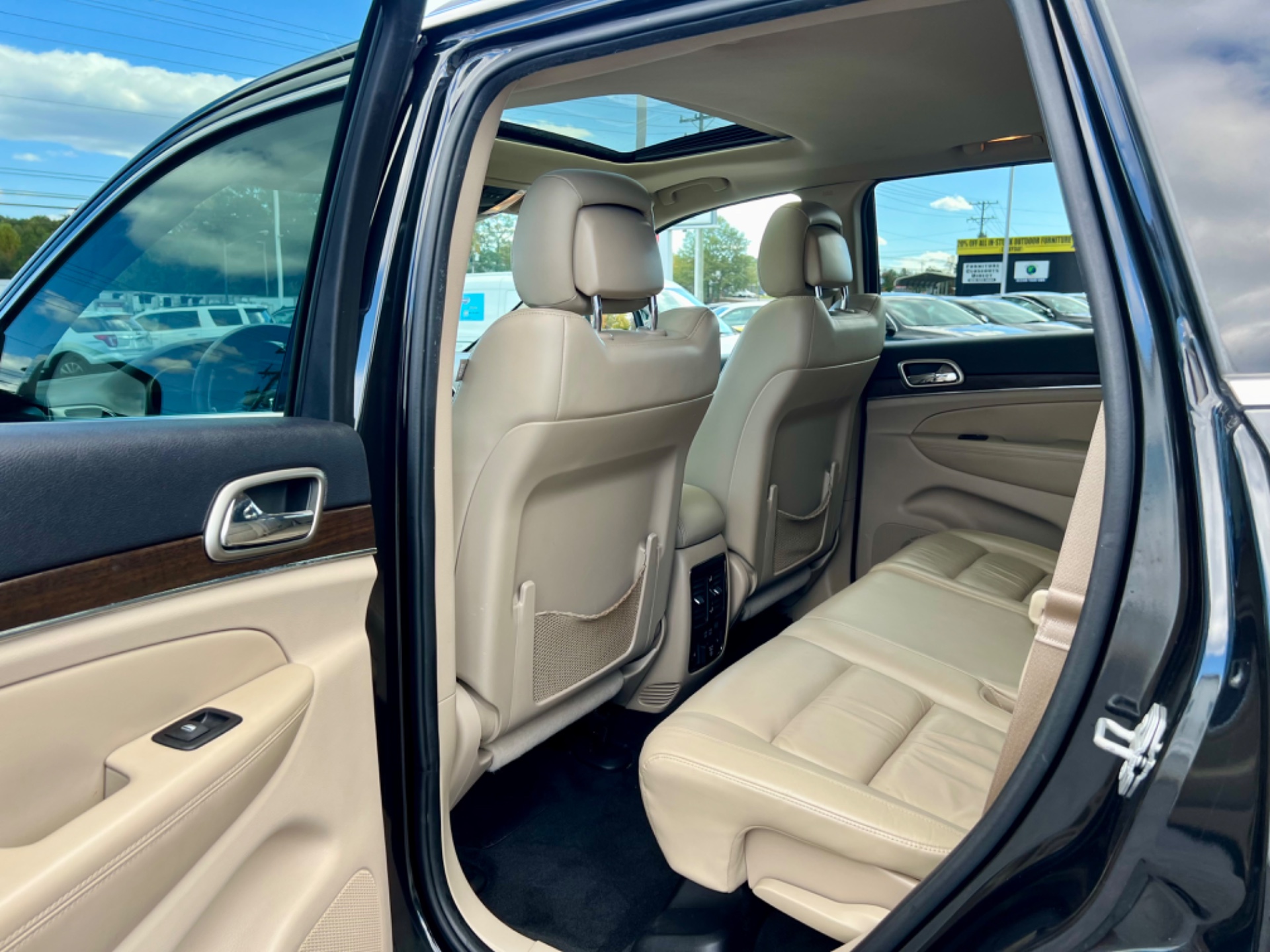 2015 Jeep Grand Cherokee Limited photo 4