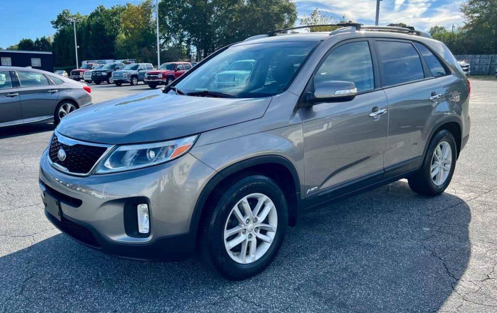2015 KIA SORENTO LX