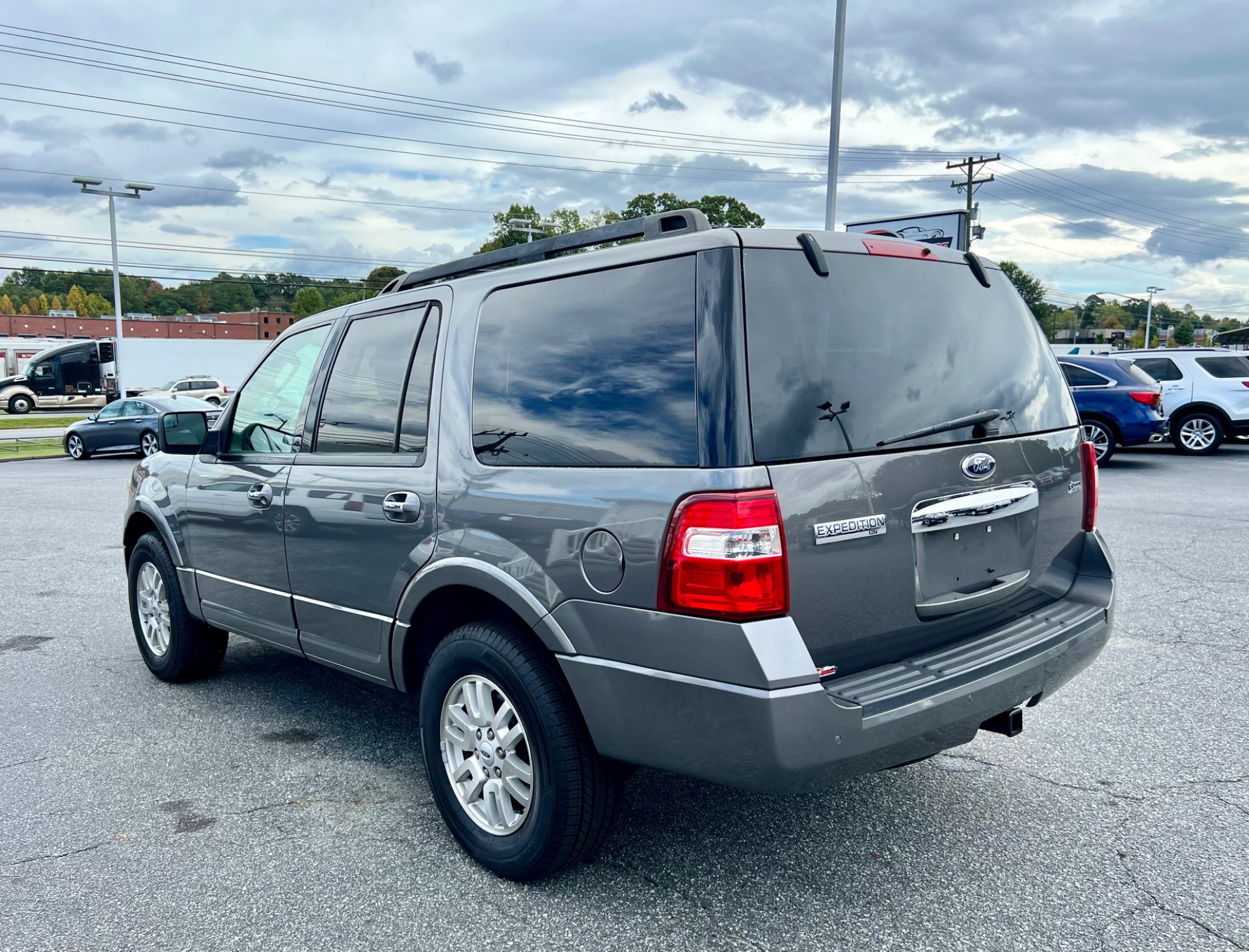2013 Ford Expedition XLT photo 3
