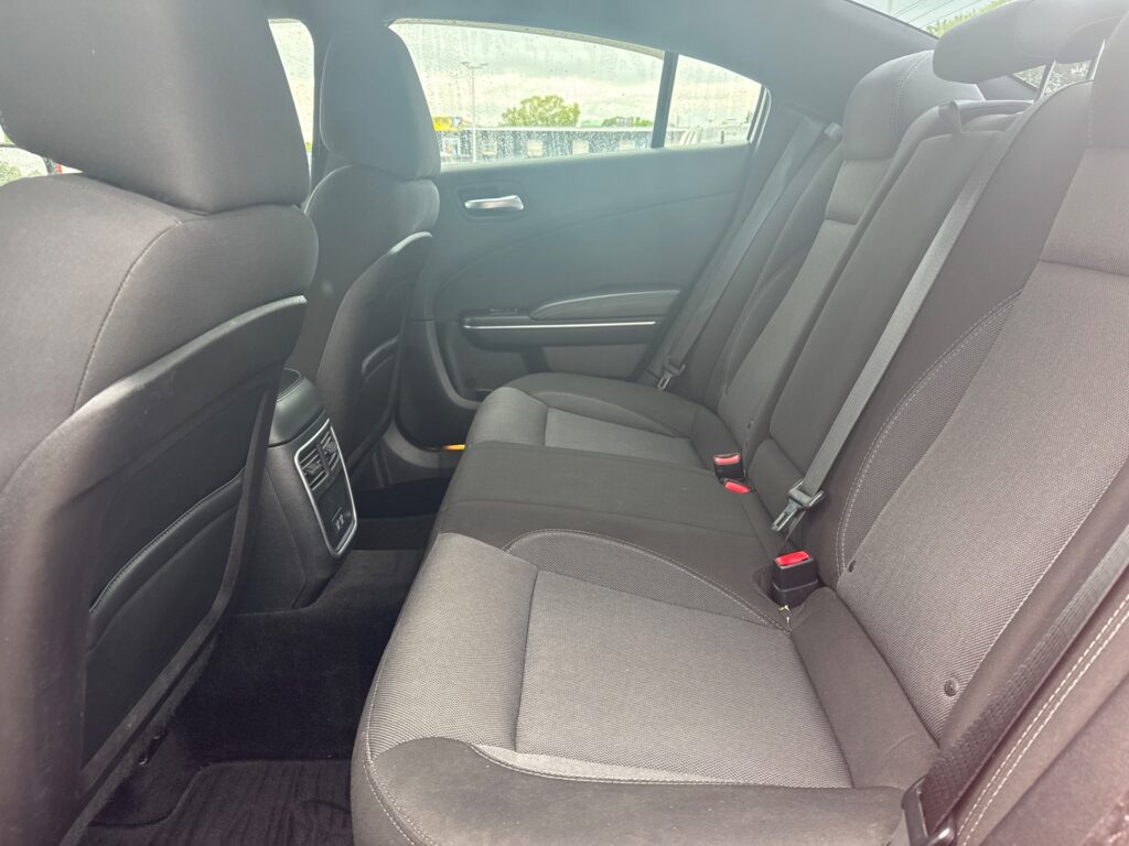 2015 DODGE CHARGER SE
