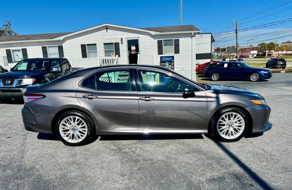 2018 TOYOTA CAMRY XLE