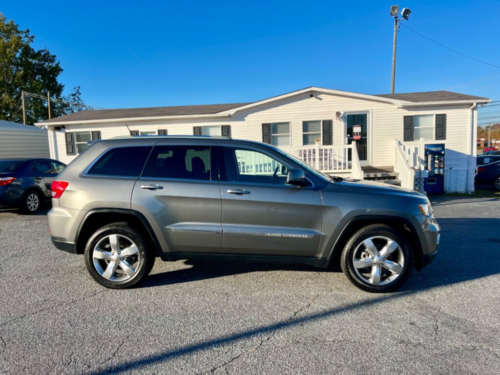 2012 JEEP GRAND CHEROKEE LAREDO
