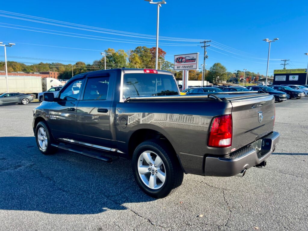 2015 RAM 1500 EXPRESS