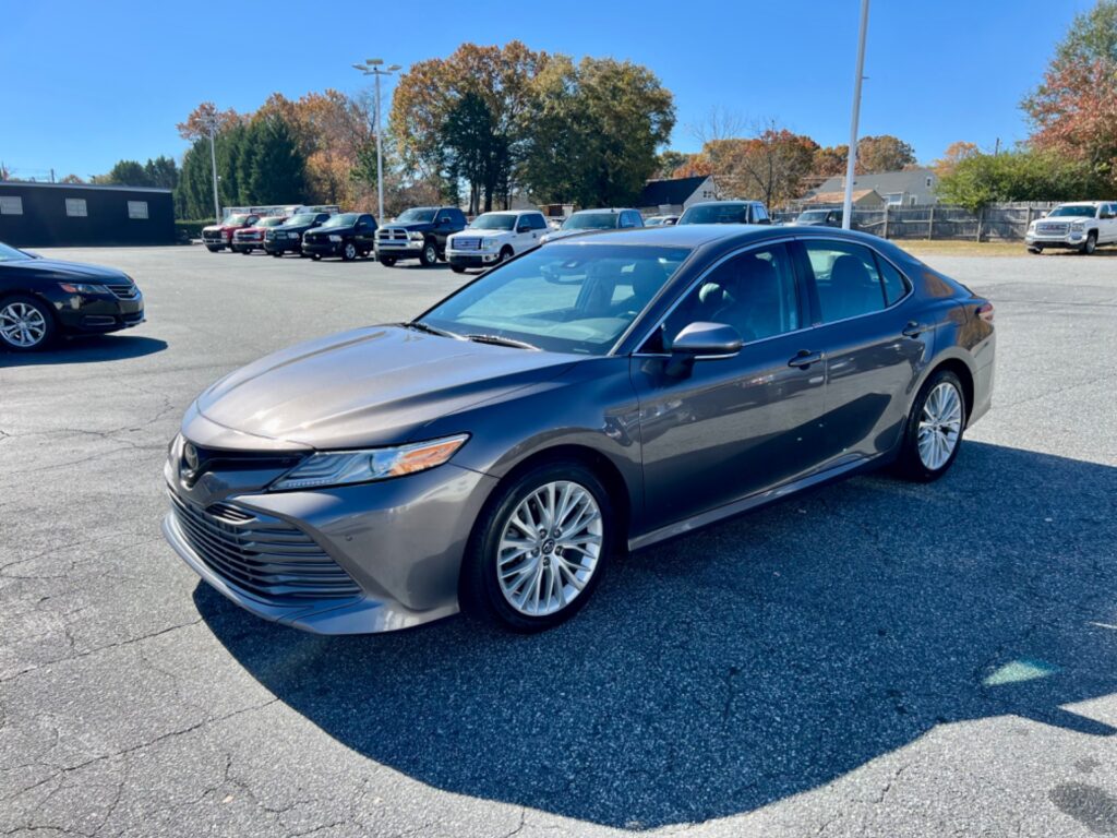 2018 TOYOTA CAMRY XLE