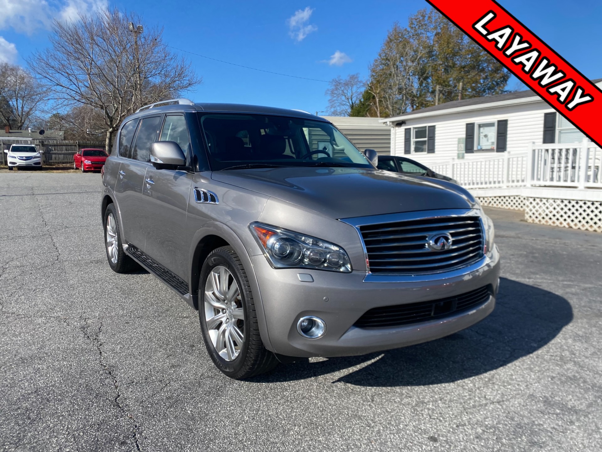 2012 INFINITI QX 56's photo