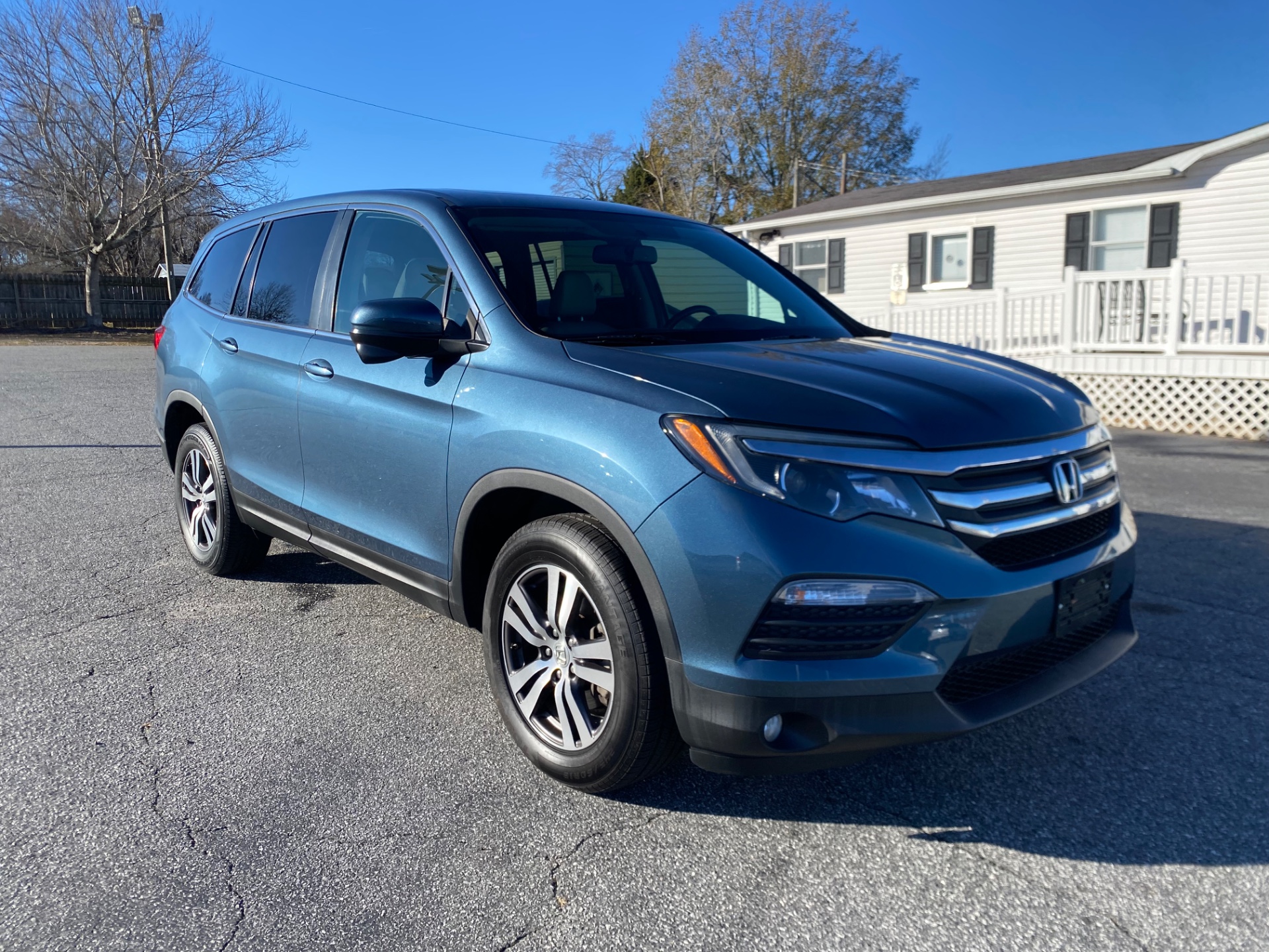 2016 Honda Pilot EX-L's photo