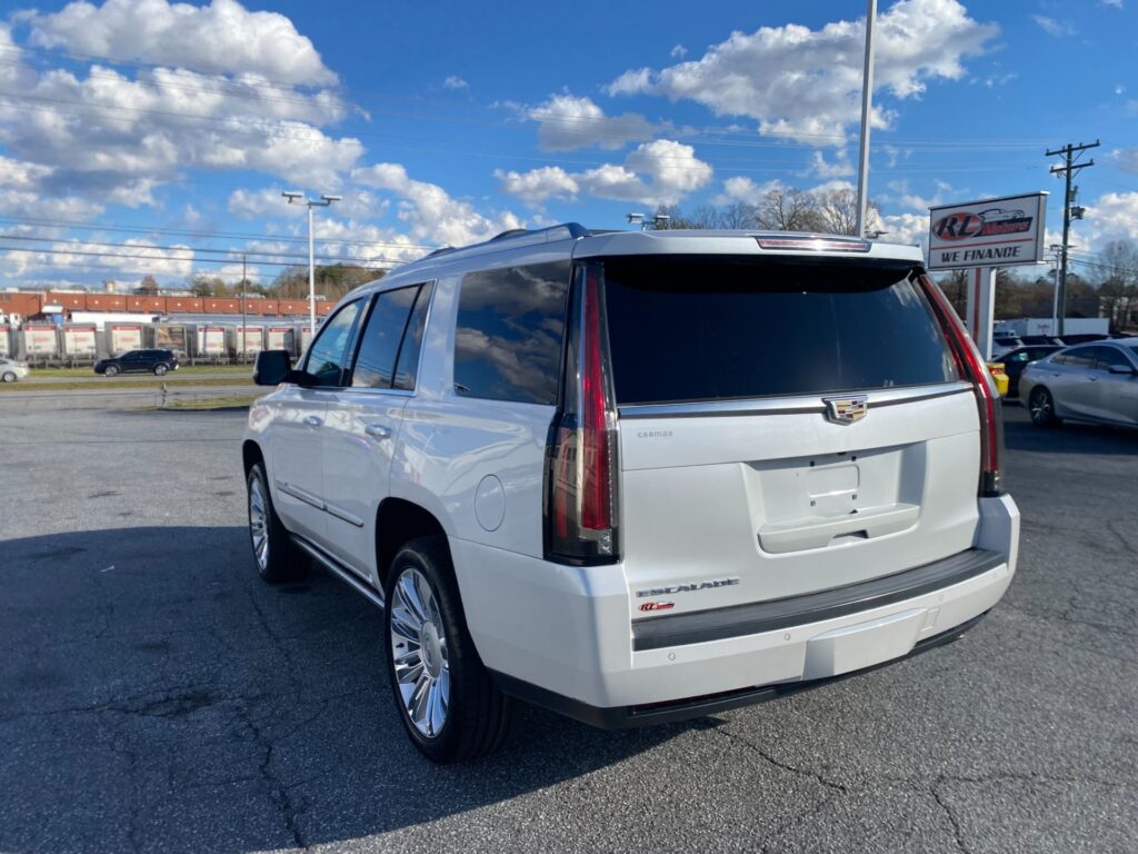 2016 CADILLAC ESCALADE PLATINUM