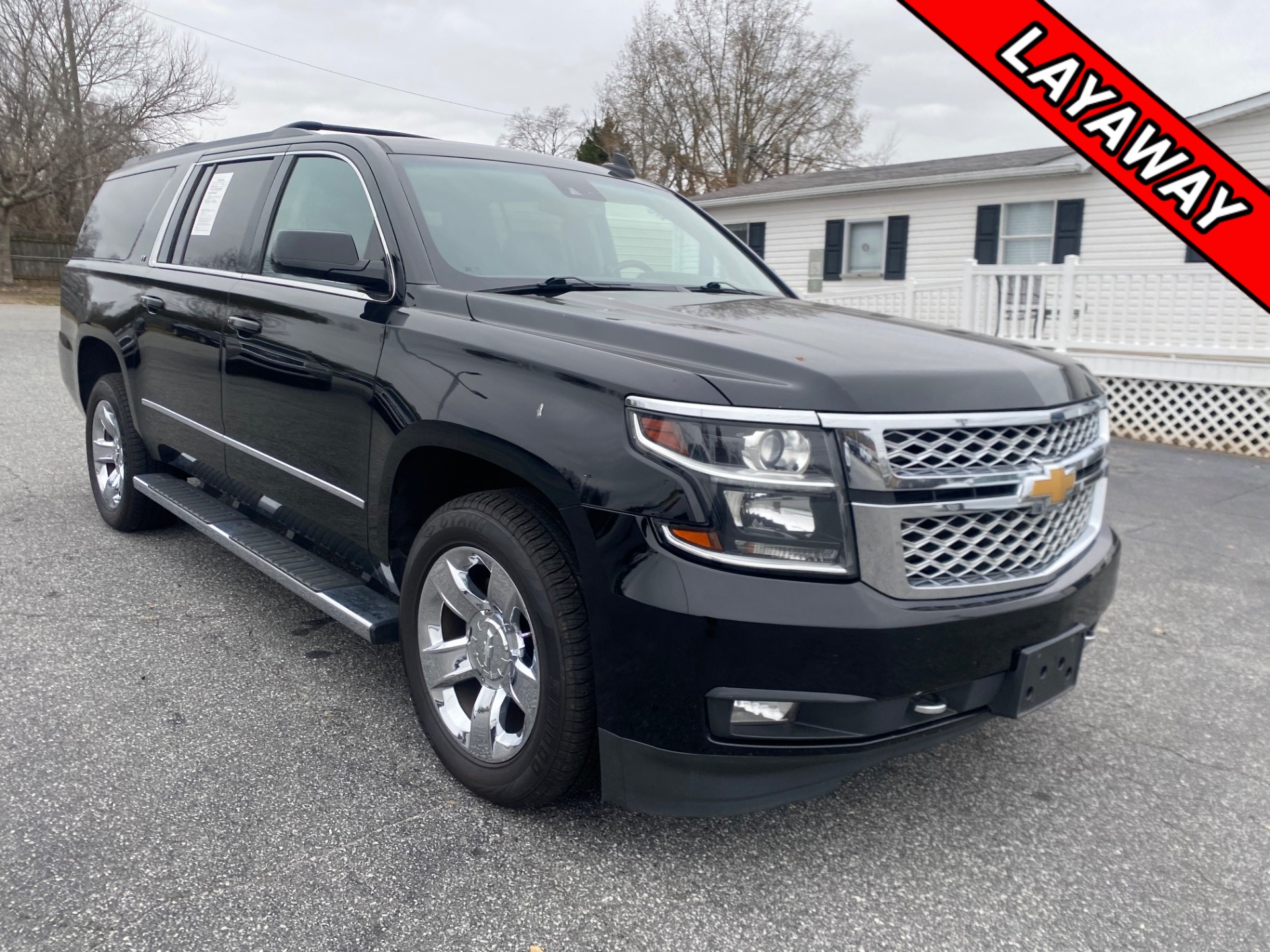 2017 Chevrolet Suburban LT's photo