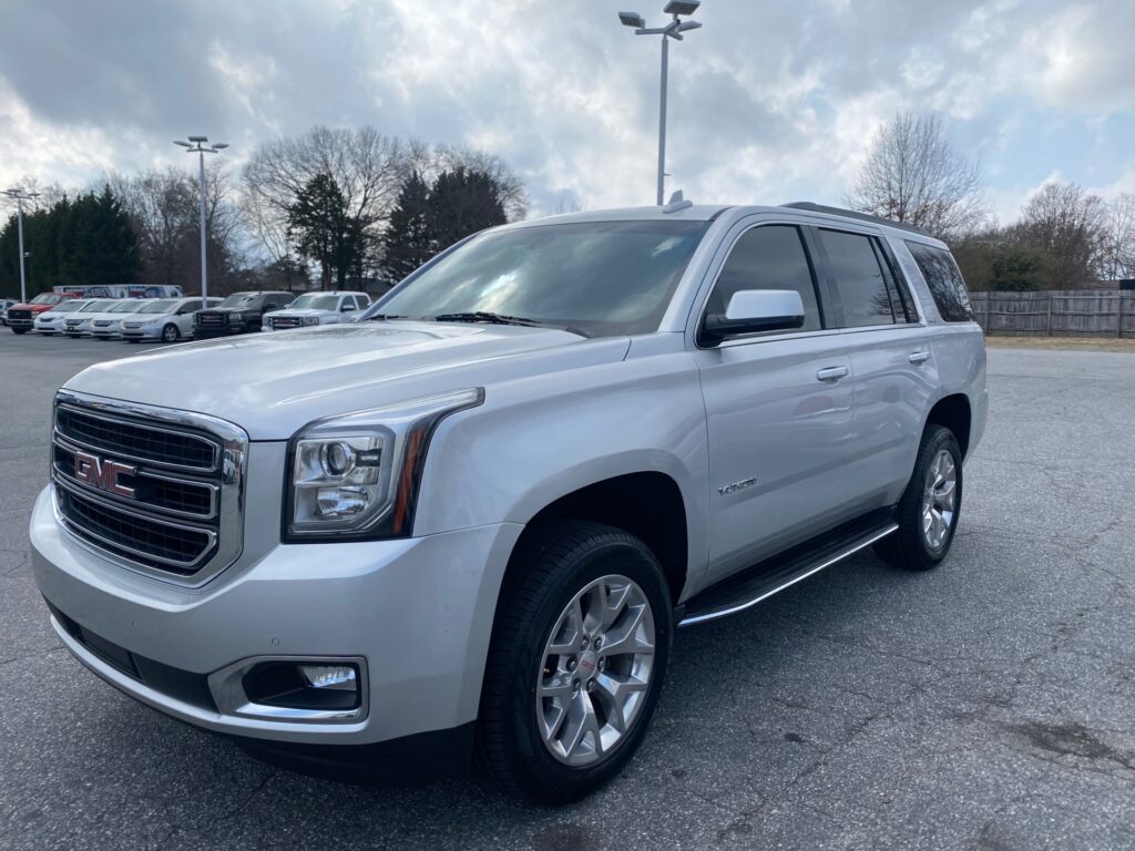 2017 GMC YUKON SLE