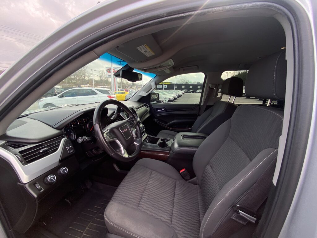 2017 GMC YUKON SLE