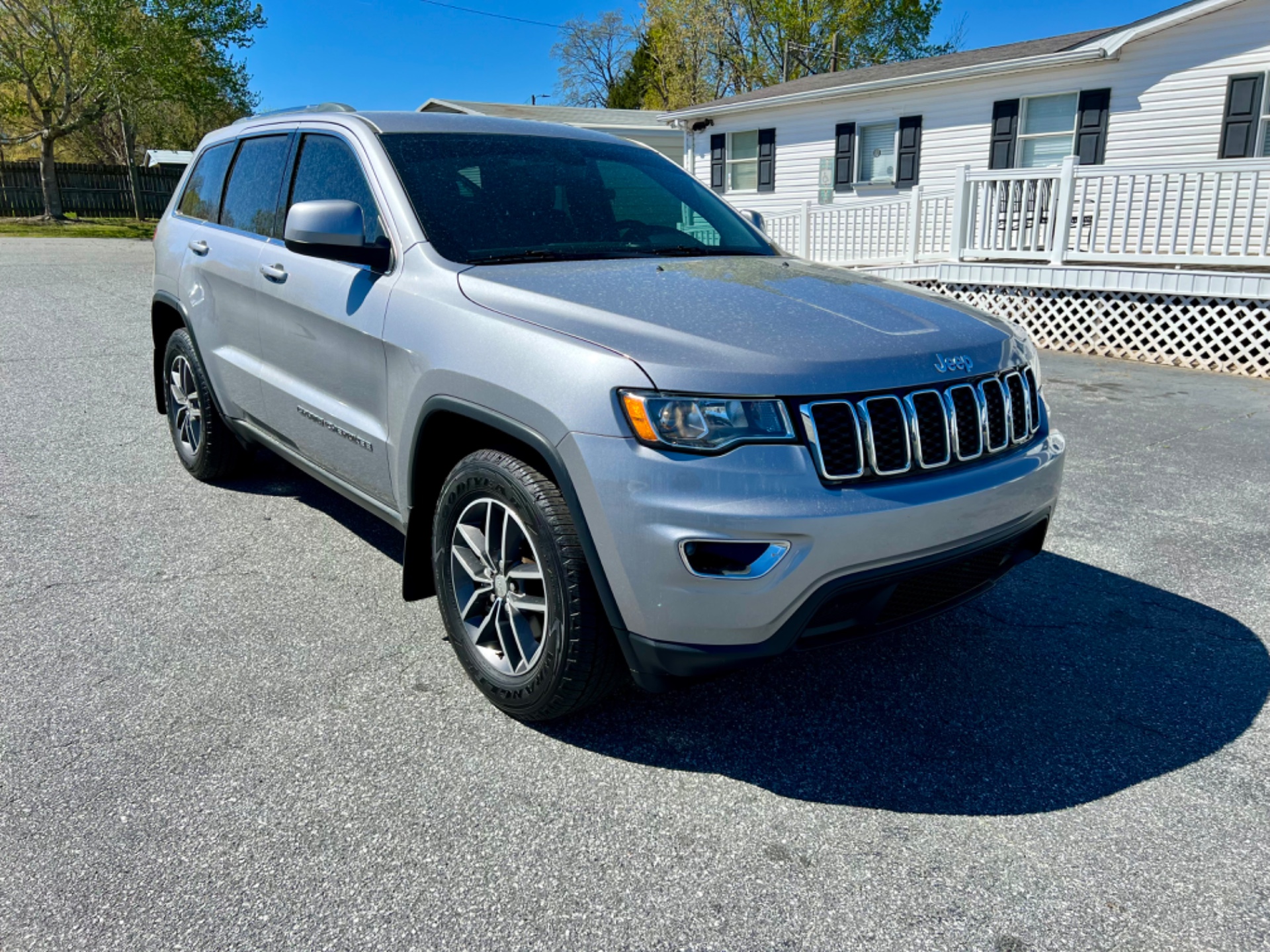 2018 Jeep Grand Cherokee Laredo E