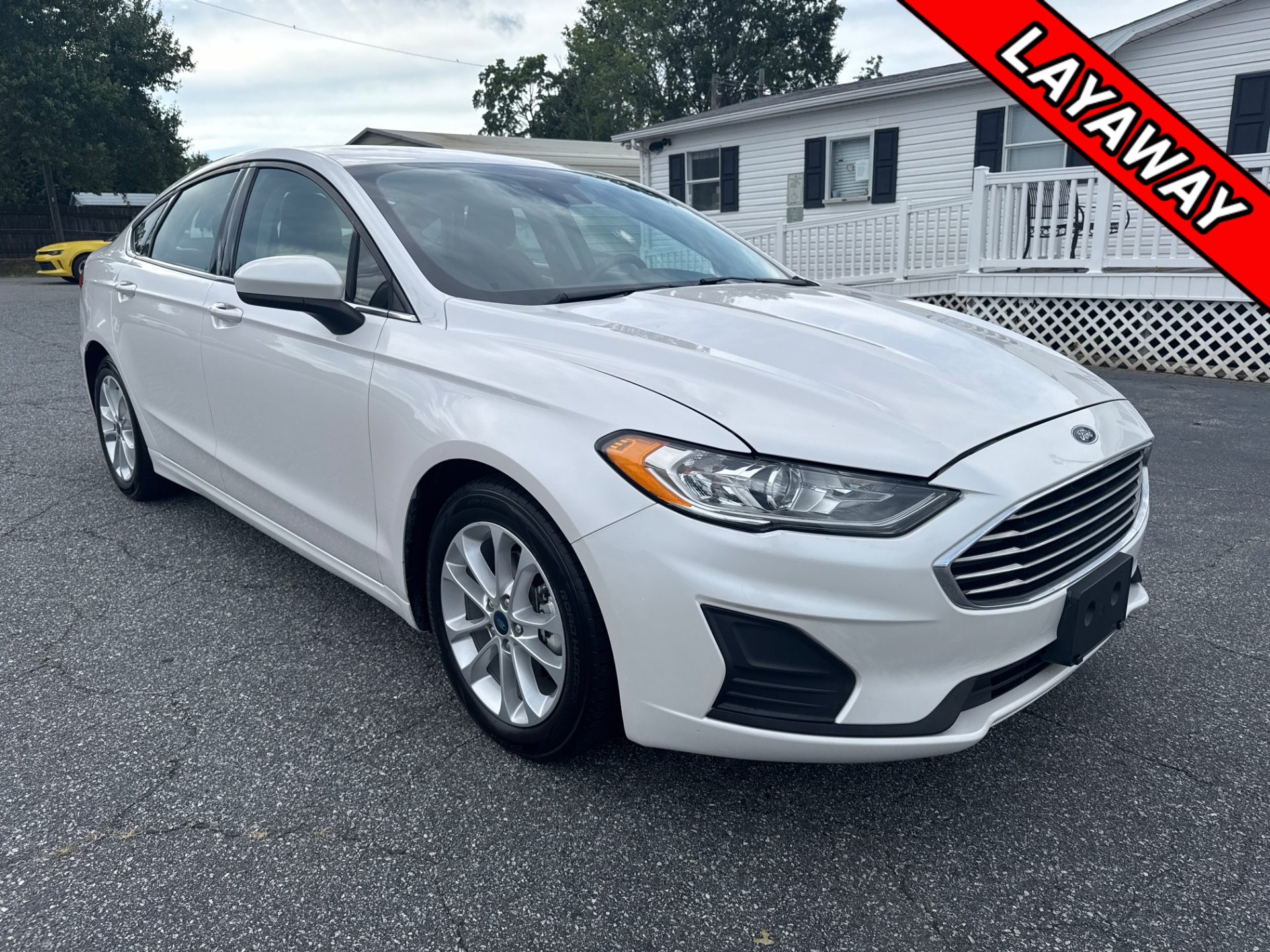 2019 Ford Fusion SE FWD's photo