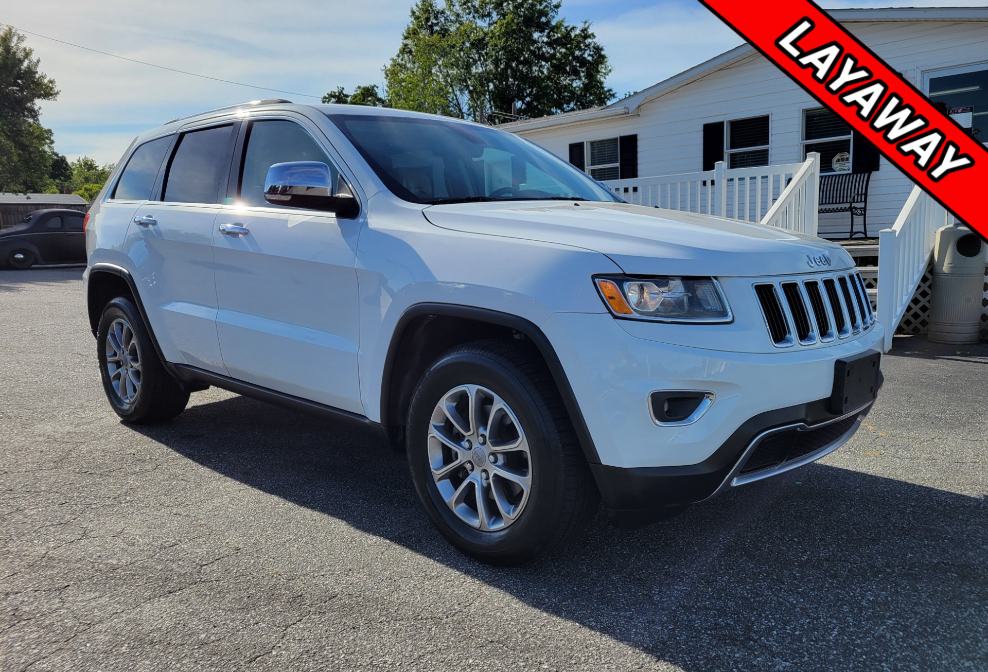 2016 Jeep Grand Cherokee Limited's photo