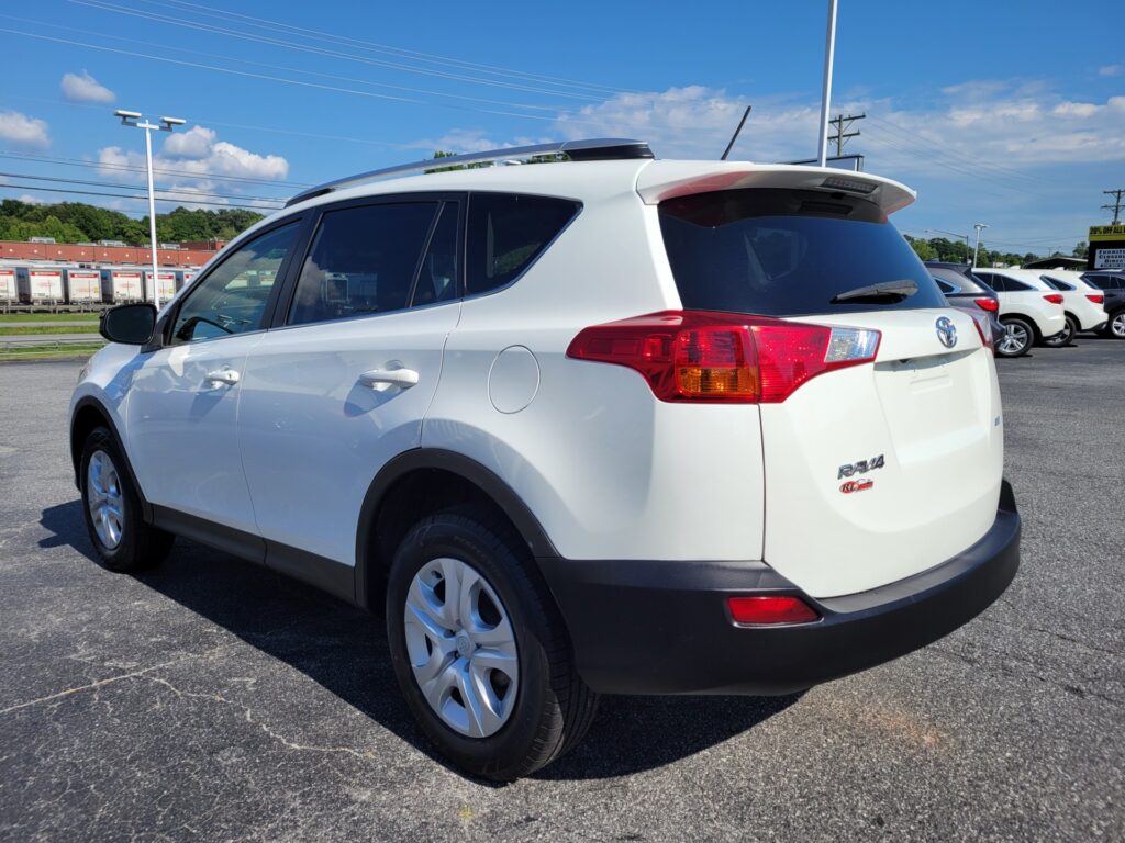 2013 TOYOTA RAV4 LE - R&L Motors